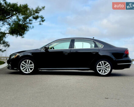 Чорний Фольксваген Пассат, об'ємом двигуна 2 л та пробігом 55 тис. км за 16200 $, фото 4 на Automoto.ua