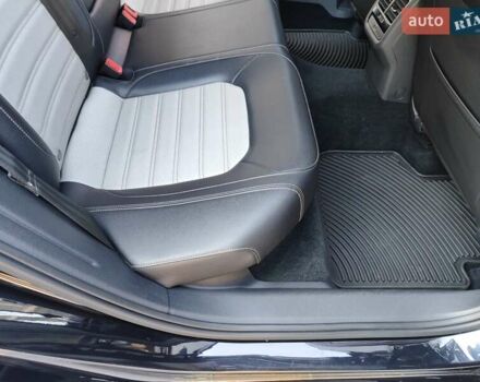 Черный Фольксваген Пассат, объемом двигателя 3.6 л и пробегом 90 тыс. км за 15500 $, фото 18 на Automoto.ua