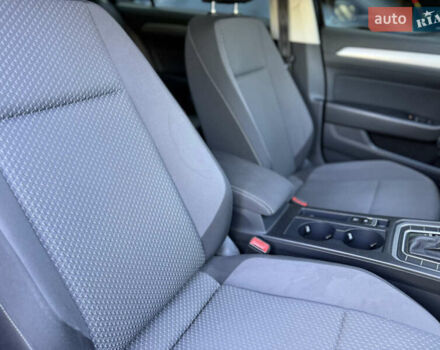 Чорний Фольксваген Пассат, об'ємом двигуна 2 л та пробігом 119 тис. км за 17900 $, фото 10 на Automoto.ua