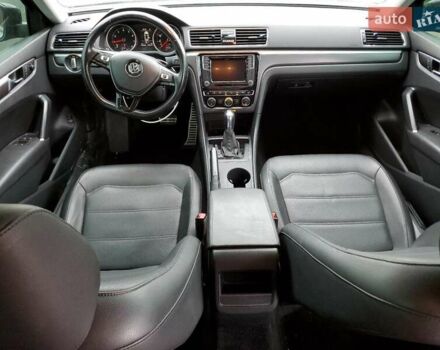 Черный Фольксваген Пассат, объемом двигателя 2 л и пробегом 135 тыс. км за 2300 $, фото 7 на Automoto.ua