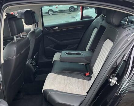 Чорний Фольксваген Пассат, об'ємом двигуна 1.8 л та пробігом 103 тис. км за 20999 $, фото 26 на Automoto.ua