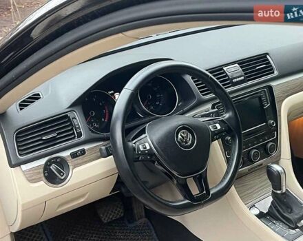 Чорний Фольксваген Пассат, об'ємом двигуна 2 л та пробігом 162 тис. км за 13790 $, фото 17 на Automoto.ua