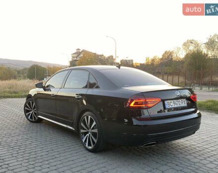 Черный Фольксваген Пассат, объемом двигателя 3.6 л и пробегом 29 тыс. км за 20000 $, фото 12 на Automoto.ua