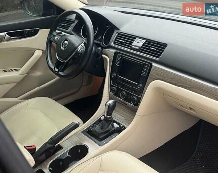 Чорний Фольксваген Пассат, об'ємом двигуна 2 л та пробігом 162 тис. км за 13790 $, фото 29 на Automoto.ua