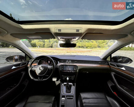 Черный Фольксваген Пассат, объемом двигателя 1.97 л и пробегом 142 тыс. км за 25500 $, фото 26 на Automoto.ua