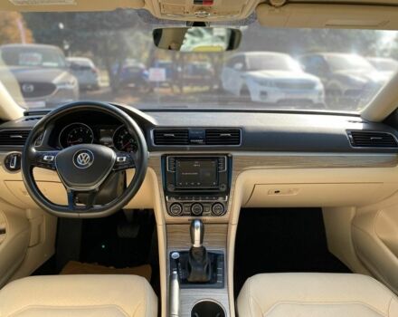 Черный Фольксваген Пассат, объемом двигателя 2 л и пробегом 211 тыс. км за 15500 $, фото 16 на Automoto.ua