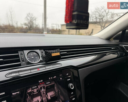 Черный Фольксваген Пассат, объемом двигателя 2 л и пробегом 196 тыс. км за 18800 $, фото 64 на Automoto.ua