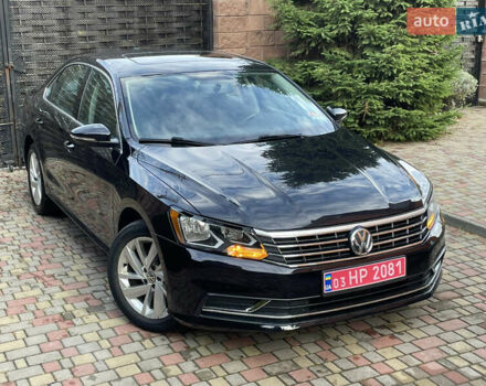Чорний Фольксваген Пассат, об'ємом двигуна 2 л та пробігом 147 тис. км за 11900 $, фото 3 на Automoto.ua