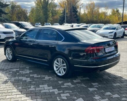 Фольксваген Пассат 2018 в Кривом Роге на Automoto.ua Черный Фольксваген Пассат, объемом двигателя 2 л и пробегом 211 тыс. км за 15500 $, фото 3 на Automoto.ua