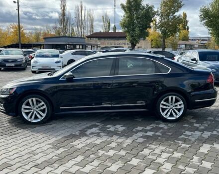 Фольксваген Пассат 2018 в Кривом Роге на Automoto.ua Черный Фольксваген Пассат, объемом двигателя 2 л и пробегом 211 тыс. км за 15500 $, фото 2 на Automoto.ua