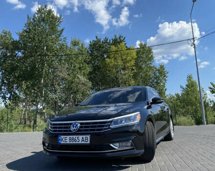 Черный Фольксваген Пассат, объемом двигателя 1.98 л и пробегом 134 тыс. км за 15199 $, фото 1 на Automoto.ua