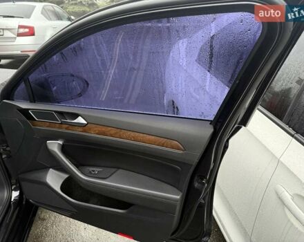 Черный Фольксваген Пассат, объемом двигателя 2 л и пробегом 258 тыс. км за 19500 $, фото 23 на Automoto.ua