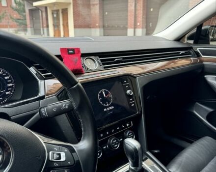 Чорний Фольксваген Пассат, об'ємом двигуна 2 л та пробігом 217 тис. км за 20600 $, фото 5 на Automoto.ua