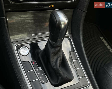 Чорний Фольксваген Пассат, об'ємом двигуна 2 л та пробігом 147 тис. км за 11900 $, фото 32 на Automoto.ua