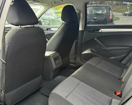 Черный Фольксваген Пассат, объемом двигателя 1.98 л и пробегом 143 тыс. км за 12500 $, фото 6 на Automoto.ua