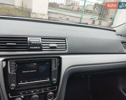Черный Фольксваген Пассат, объемом двигателя 1.98 л и пробегом 162 тыс. км за 13700 $, фото 9 на Automoto.ua