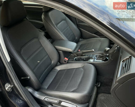 Чорний Фольксваген Пассат, об'ємом двигуна 2 л та пробігом 147 тис. км за 11900 $, фото 26 на Automoto.ua