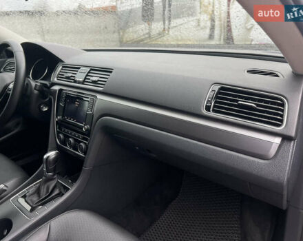 Чорний Фольксваген Пассат, об'ємом двигуна 2 л та пробігом 153 тис. км за 11900 $, фото 49 на Automoto.ua