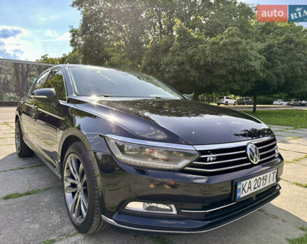 Черный Фольксваген Пассат, объемом двигателя 1.97 л и пробегом 142 тыс. км за 25500 $, фото 6 на Automoto.ua
