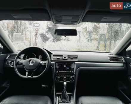 Чорний Фольксваген Пассат, об'ємом двигуна 2 л та пробігом 153 тис. км за 11900 $, фото 51 на Automoto.ua