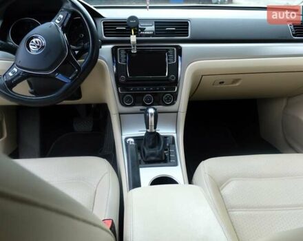 Чорний Фольксваген Пассат, об'ємом двигуна 2 л та пробігом 99 тис. км за 15300 $, фото 30 на Automoto.ua