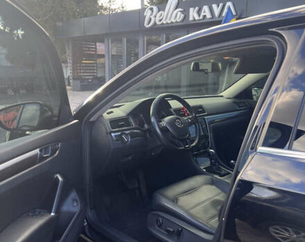 Черный Фольксваген Пассат, объемом двигателя 1.98 л и пробегом 335 тыс. км за 13000 $, фото 27 на Automoto.ua