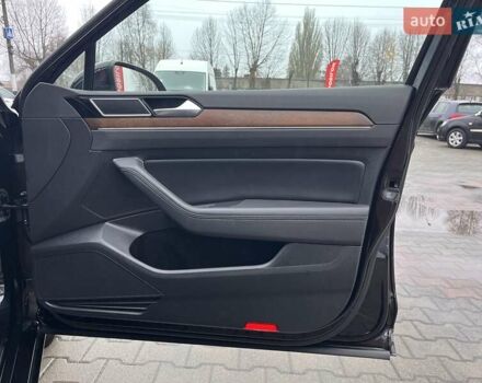 Чорний Фольксваген Пассат, об'ємом двигуна 1.8 л та пробігом 103 тис. км за 20999 $, фото 23 на Automoto.ua