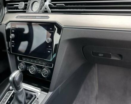 Черный Фольксваген Пассат, объемом двигателя 2 л и пробегом 176 тыс. км за 22300 $, фото 54 на Automoto.ua