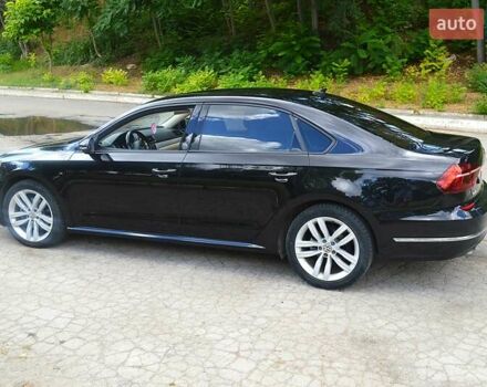 Чорний Фольксваген Пассат, об'ємом двигуна 2 л та пробігом 99 тис. км за 15300 $, фото 4 на Automoto.ua