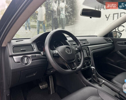 Чорний Фольксваген Пассат, об'ємом двигуна 2 л та пробігом 153 тис. км за 11900 $, фото 45 на Automoto.ua