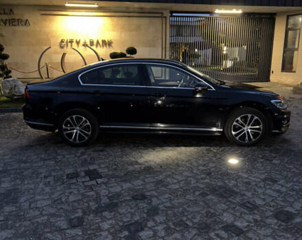 Чорний Фольксваген Пассат, об'ємом двигуна 1.8 л та пробігом 235 тис. км за 16500 $, фото 3 на Automoto.ua