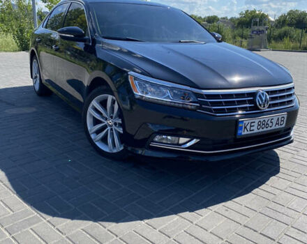 Черный Фольксваген Пассат, объемом двигателя 1.98 л и пробегом 134 тыс. км за 15199 $, фото 3 на Automoto.ua