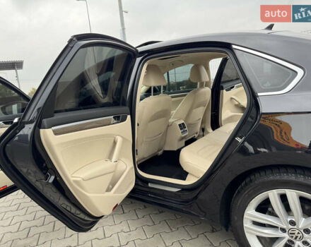 Чорний Фольксваген Пассат, об'ємом двигуна 2 л та пробігом 145 тис. км за 17200 $, фото 12 на Automoto.ua