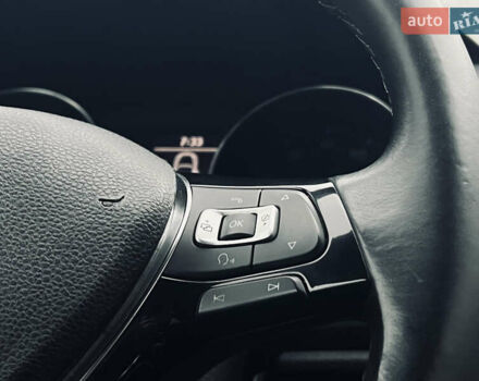 Чорний Фольксваген Пассат, об'ємом двигуна 2 л та пробігом 153 тис. км за 11900 $, фото 53 на Automoto.ua