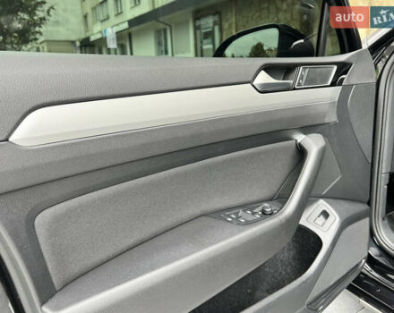 Черный Фольксваген Пассат, объемом двигателя 2 л и пробегом 243 тыс. км за 16999 $, фото 46 на Automoto.ua