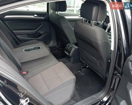 Черный Фольксваген Пассат, объемом двигателя 1.8 л и пробегом 73 тыс. км за 22500 $, фото 28 на Automoto.ua