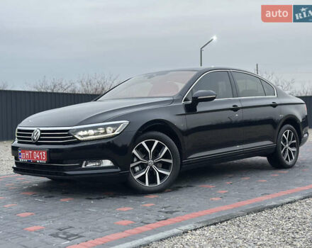 Черный Фольксваген Пассат, объемом двигателя 1.97 л и пробегом 237 тыс. км за 21999 $, фото 4 на Automoto.ua