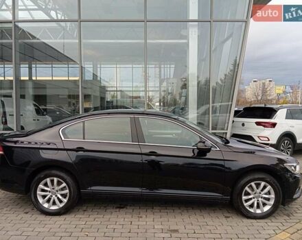 Черный Фольксваген Пассат, объемом двигателя 1.8 л и пробегом 73 тыс. км за 22500 $, фото 3 на Automoto.ua