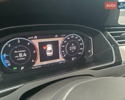 Чорний Фольксваген Пассат, об'ємом двигуна 1.97 л та пробігом 258 тис. км за 24900 $, фото 32 на Automoto.ua