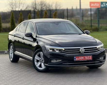 Черный Фольксваген Пассат, объемом двигателя 2 л и пробегом 191 тыс. км за 25700 $, фото 3 на Automoto.ua