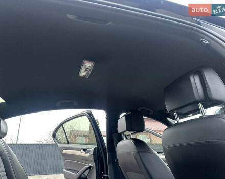 Черный Фольксваген Пассат, объемом двигателя 1.97 л и пробегом 237 тыс. км за 21999 $, фото 27 на Automoto.ua