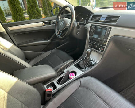 Чорний Фольксваген Пассат, об'ємом двигуна 2 л та пробігом 186 тис. км за 13200 $, фото 9 на Automoto.ua