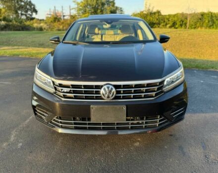 Чорний Фольксваген Пассат, об'ємом двигуна 2 л та пробігом 34 тис. км за 11200 $, фото 1 на Automoto.ua