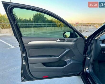 Черный Фольксваген Пассат, объемом двигателя 2 л и пробегом 197 тыс. км за 19800 $, фото 30 на Automoto.ua