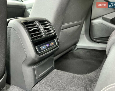 Черный Фольксваген Пассат, объемом двигателя 2 л и пробегом 243 тыс. км за 16999 $, фото 55 на Automoto.ua