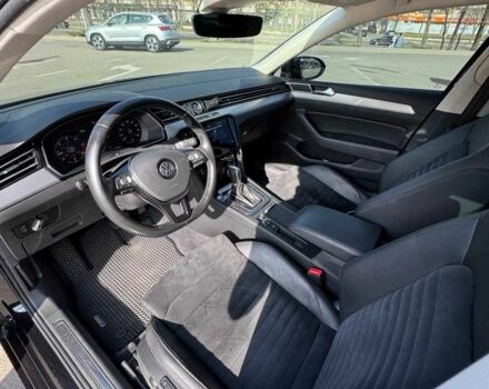 Чорний Фольксваген Пассат, об'ємом двигуна 2 л та пробігом 189 тис. км за 23500 $, фото 6 на Automoto.ua