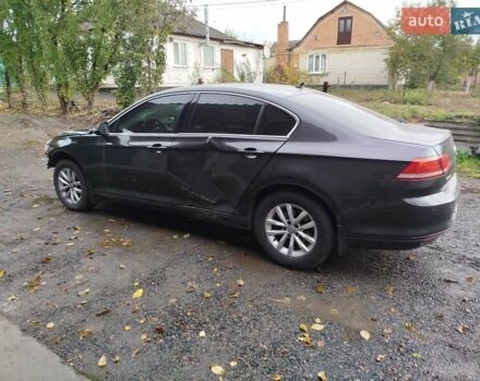 Черный Фольксваген Пассат, объемом двигателя 1.97 л и пробегом 190 тыс. км за 9800 $, фото 12 на Automoto.ua