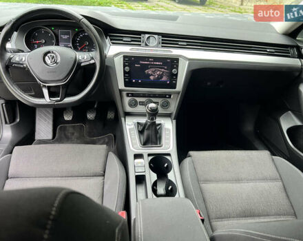 Черный Фольксваген Пассат, объемом двигателя 2 л и пробегом 243 тыс. км за 16999 $, фото 59 на Automoto.ua