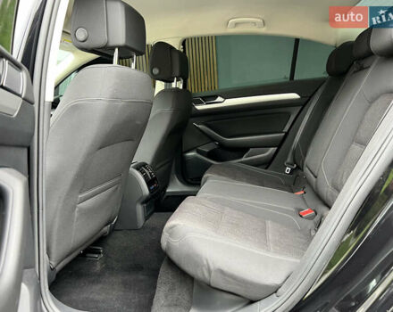 Черный Фольксваген Пассат, объемом двигателя 2 л и пробегом 243 тыс. км за 16999 $, фото 56 на Automoto.ua