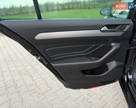 Черный Фольксваген Пассат, объемом двигателя 2 л и пробегом 191 тыс. км за 25700 $, фото 99 на Automoto.ua